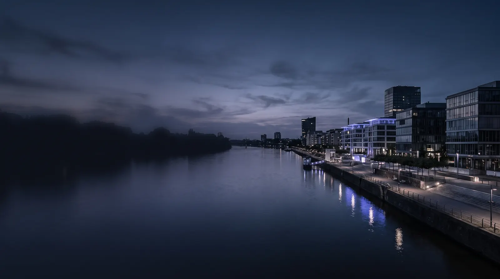 Visitenkartendesign Offenbach am Main – Fly & Froth
