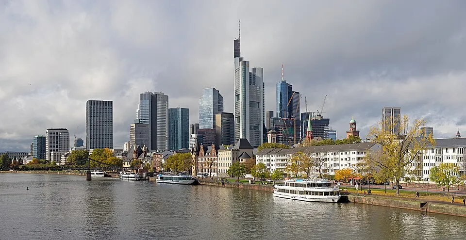 Frankfurt am Main – Fly & Froth